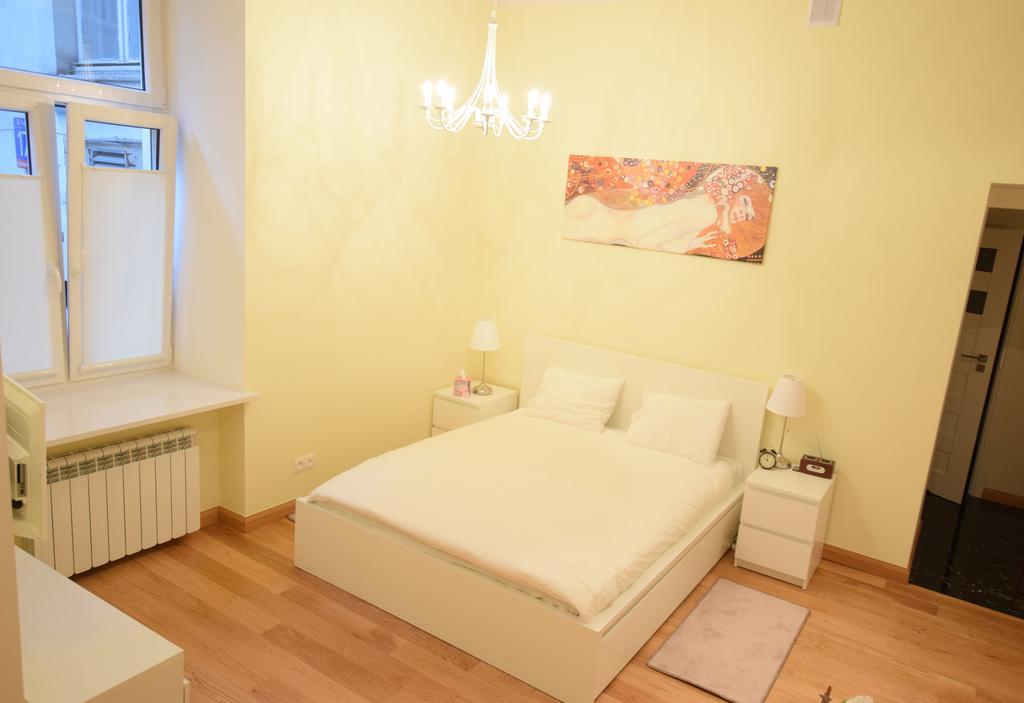 Elegant Apartment Foksal ワルシャワ エクステリア 写真