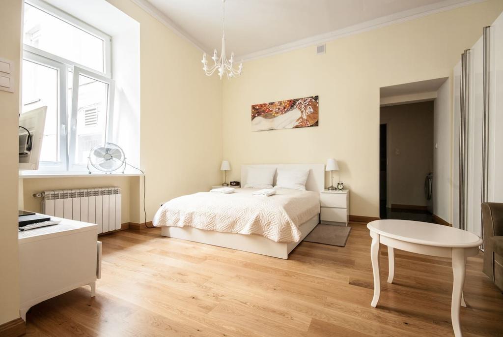 Elegant Apartment Foksal ワルシャワ エクステリア 写真